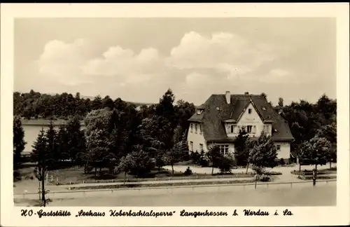 Ak Langenhessen Werdau an der Pleiße in Sachsen, Gaststätte Seehaus Koberbachtalsperre, See, Bäume