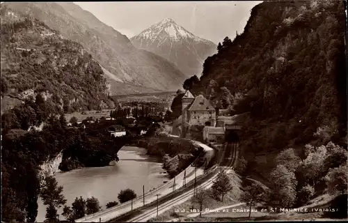 Ak Saint Maurice Kanton Wallis, Chateau, Eisenbahnstrecke, Fluß, Panorama