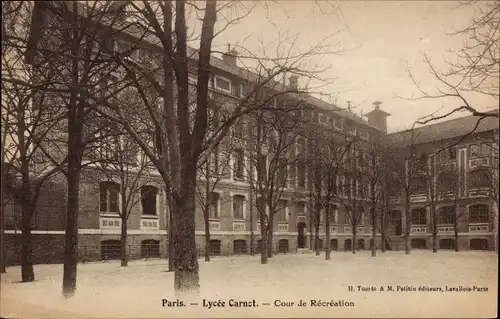 Ak Paris XVII., Lycee Carnot, Cour de Recreation