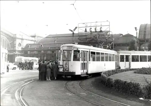 Foto Belgische Straßenbahn, Fahrgäste, Gleise