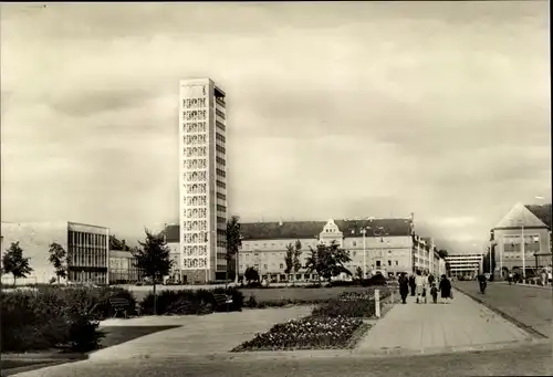 Ak Neubrandenburg in Mecklenburg, Karl Marx Platz