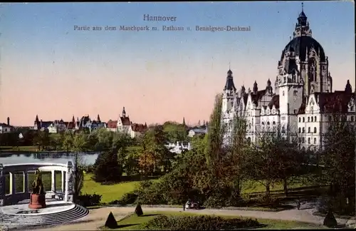 Ak Hannover in Niedersachsen, Partie aus dem Maschpark mit Rathaus und Bennigsen Denkmal