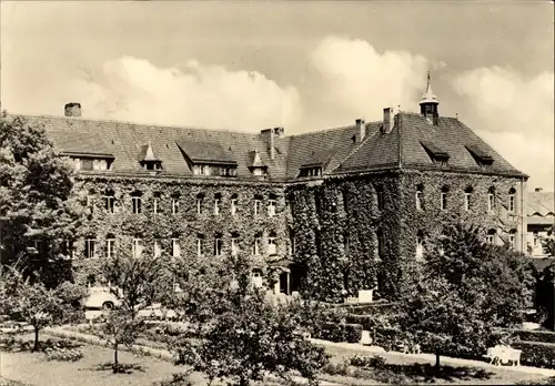 Ak Hansestadt Greifswald, Chirurgische Klinik, Außenansicht