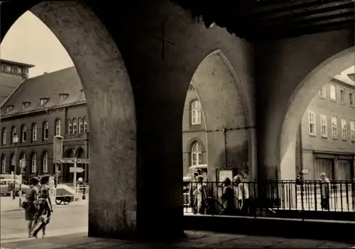 Ak Hansestadt Greifswald, Blick auf den Marktplatz