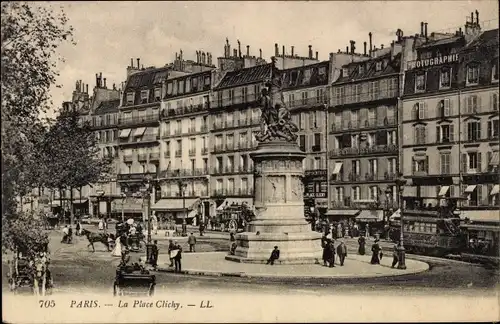 Ak Paris XVII., Place Clichy, Denkmal, Fotograf
