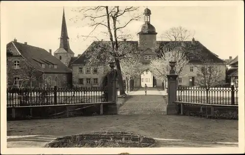 Ak Gebesee in Thüringen, H. Lietz Schule Schloss Gebesee, Schlosskirche und Torgebäude