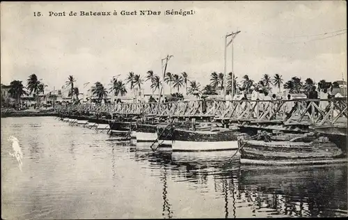 Ak Guet N'Dar Senegal, Pont de Bateaux