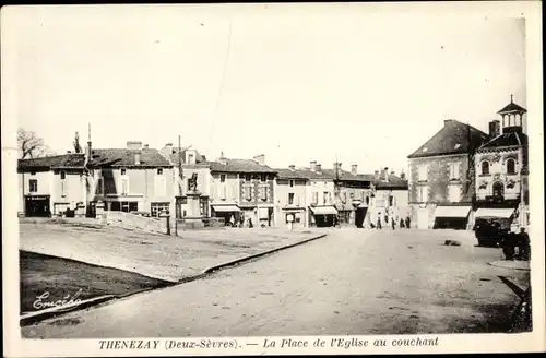 Ak Thénezay Deux Sèvres, La Place de l'Eglise au couchant