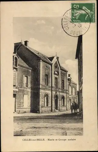 Ak Celles sur Belle Deux Sevres, Mairie, Groupe scolaire