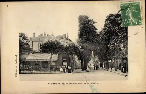 Ak Pierrefitte Seine Saint Denis, Boulevard de la Station, Cafe Tabac