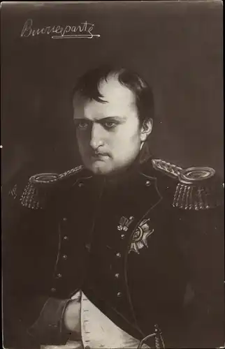 Ak Napoleon Bonaparte, Portrait in Uniform