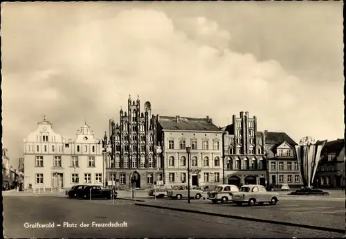 Ak Hansestadt Greifswald, Platz der Freundschaft