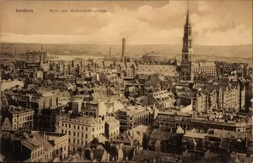 Ak Hamburg Mitte Altstadt, Blick vom Michaelis Kirchturm auf die Stadt