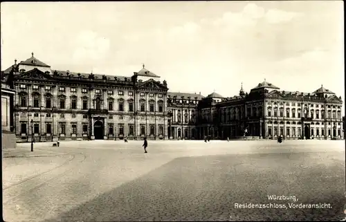 Ak Würzburg am Main Unterfranken, Residenzschloss, Vorderansicht