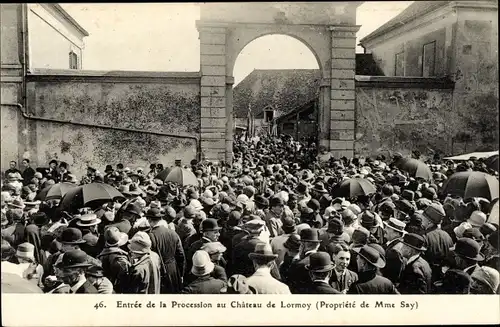 Ak Lormoy Essonne, Entrée de la Procession au Chateau, Mme Say