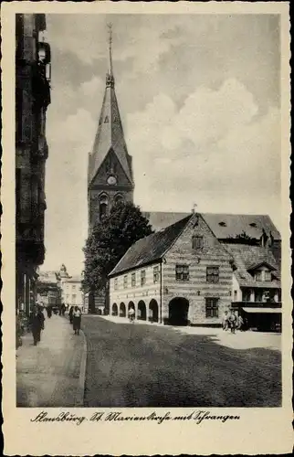 Ak Flensburg in Schleswig Holstein, St. Marienkirche, Straßenpartie