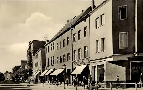 Ak Guben in der Niederlausitz, Wilhelm Pieck Straße, Geschäfte