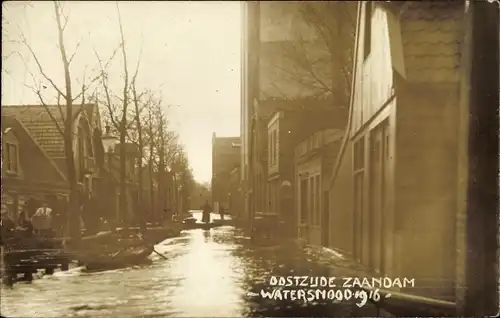 Foto Ak Zaandam Zaanstad Nordholland, Watersnood 1916, Hochwasser