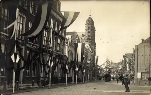 Ak Hoorn Nordholland Niederlande, Straßenpartie, Kirche