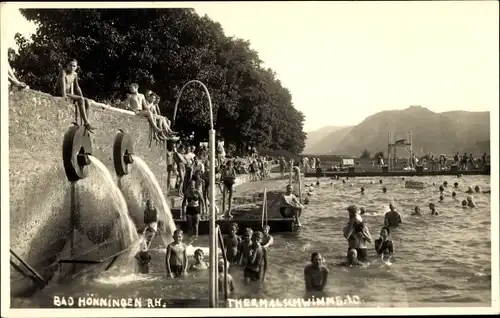 Foto Ak Bad Hönningen am Rhein, belebtes Thermalschwimmbad im Freiem