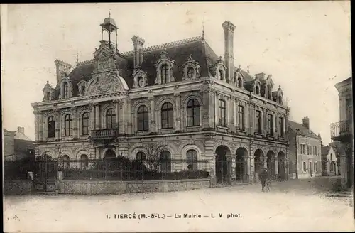 Ak Tiercé Maine et Loire, La Mairie