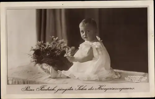 Ak Prinz Friedrich von Preußen, jüngster Sohn des Kronprinzenpaares, NPG 4522
