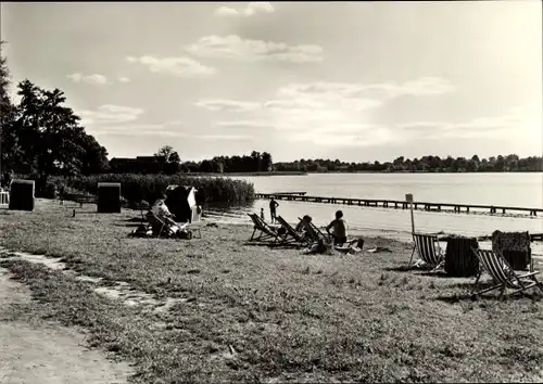 Ak Mirow Mecklenburgische Seenplatte, Badestelle an der Strandhalle