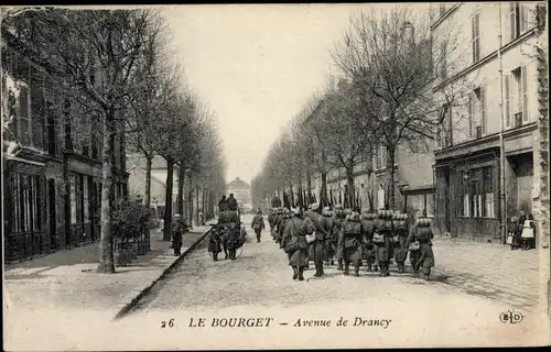 Ak Le Bourget Seine Saint Denis, Avenue de Drancy, Soldaten