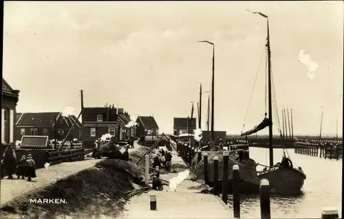 Ak Marken Nordholland Niederlande, Partie am Anleger