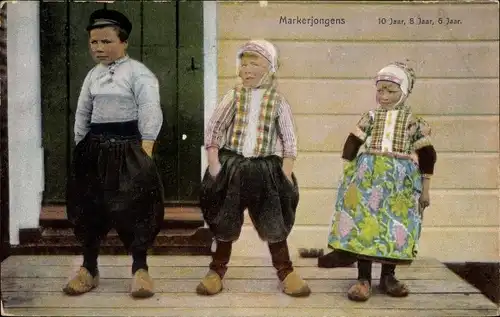 Ak Marken Nordholland, Kinder in Trachten