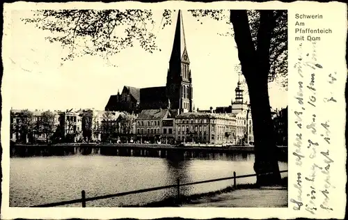 Ak Schwerin Mecklenburg, Blick auf den Pfaffenteich mit Dom