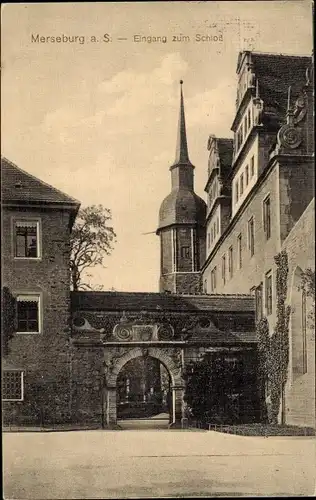 Ak Merseburg an der Saale, Eingang zum Schloss