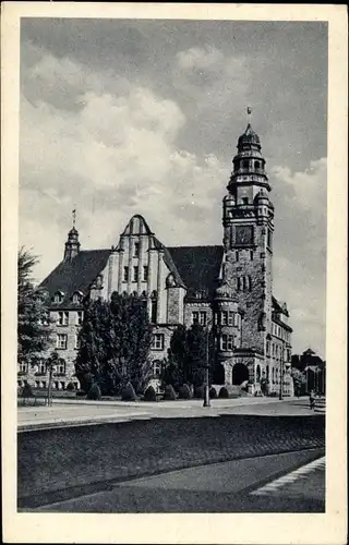 Ak Wittenberge in der Prignitz, Straßenpartie mit Blick auf das Rathaus