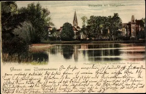Ak Wolfenbüttel in Niedersachsen, Wallpartie mit Stadtgraben