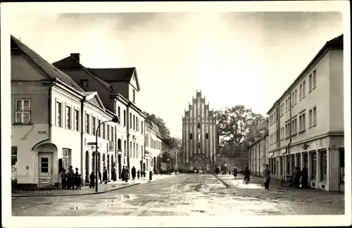 Ak Neubrandenburg in Mecklenburg, Am Stargarder Tor