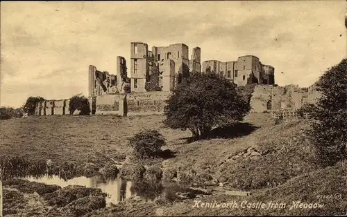 Ak Kenilworth Warwickshire England, Kenilworth Castle, from Meadow
