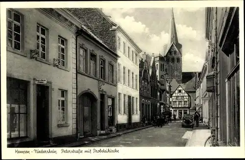 Ak Kempen am Niederrhein, Peterstraße mit Probsteikirche, Fachwerkhaus