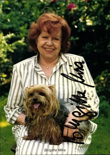 Ak Schauspielerin und Sängerin Brigitte Mira, Portrait, Autogramm, Terrier