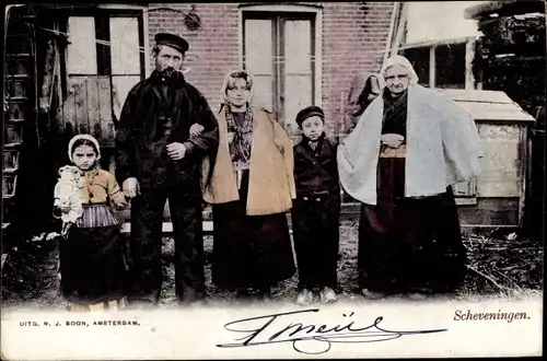 Ak Scheveningen Den Haag Südholland, Familie in Tracht