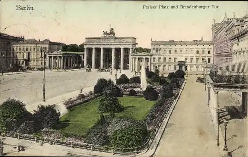 Ak Berlin Mitte, Brandenburger Tor, Pariser Platz