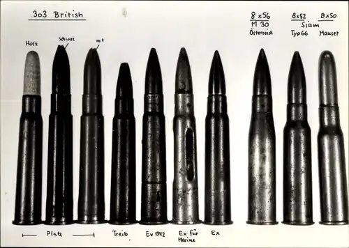 Foto Munition, Patronen .303 British Platz, Treib, 8x56 M30 Österreich, 8x52 Typ 66 8x50 Mauser Siam