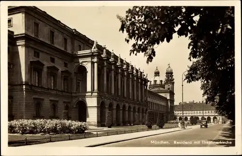 Ak München Bayern, Residenz mit Theatinerkirche