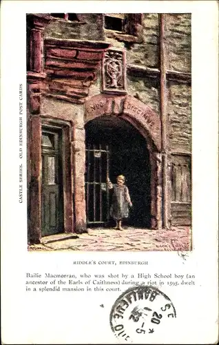 Künstler Ak Edinburgh Schottland, Riddle's Court, Kind am Tor