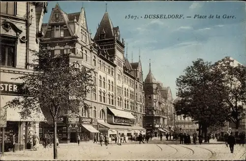 Ak Düsseldorf am Rhein, Place de la Gare, Bahnhofplatz