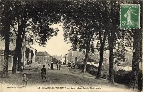 Ak La Chaize-le-Vicomte Vendée, Vue prise Route Nationale