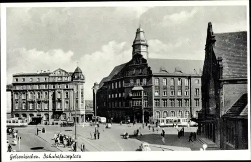 Ak Gelsenkirchen Nordrhein Westfalen, Bahnhofsvorplatz, Straßenbahnen