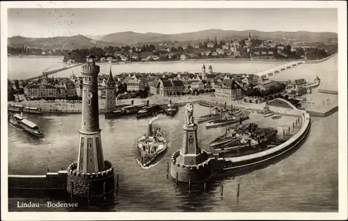 Ak Lindau am Bodensee Schwaben, Hafeneinfahrt, Schiffe, Statue, Panorama