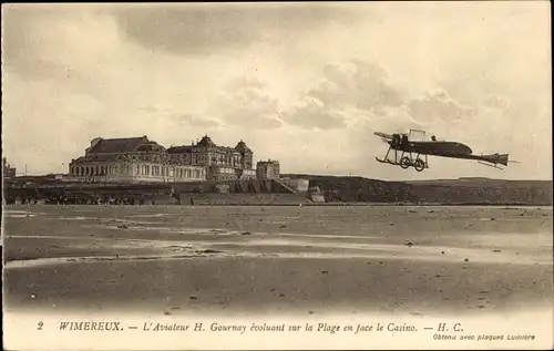 Ak Wimereux Pas de Calais, L'Aviateur H. Gournay evoulant sur la Plage, Flugzeug