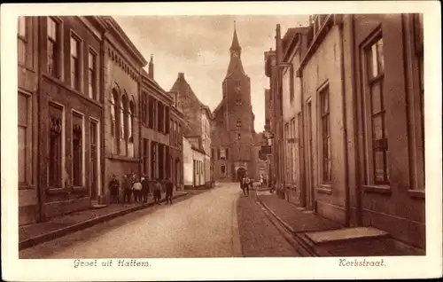 Ak Hattem Gelderland Niederlande, Kerkstraat, Straßenpartie, Kirche