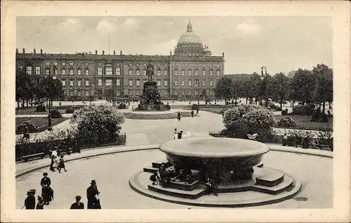Ak Berlin Mitte, Lustgarten mit Museum, Reiterdenkmal Friedrich Wilhelm III.